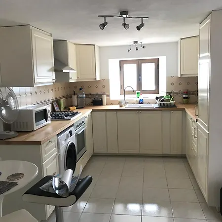 Holiday home Alzaitoona